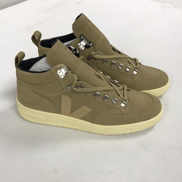 Veja RoraimaMen shoes size 9.5 US